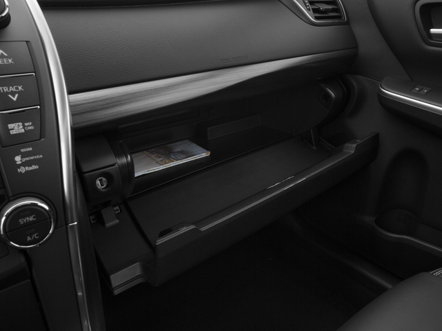 2016 Toyota Camry Hybrid XLE