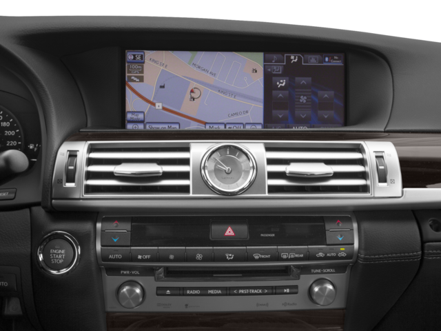 2017 Lexus LS 460 photo 4