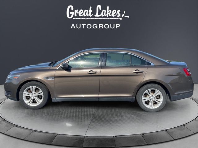 2016 Ford Taurus SE