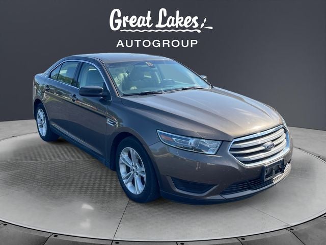 2016 Ford Taurus SE