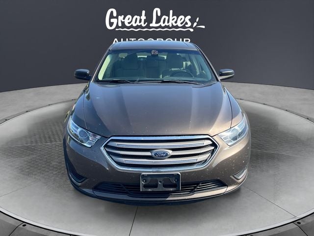 2016 Ford Taurus SE