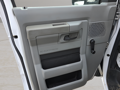 2019 Ford E-350SD Base Cutaway