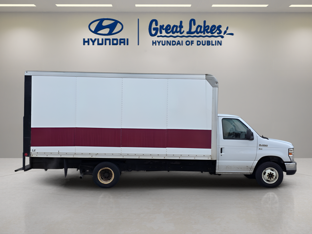 2019 Ford E-350SD Base Cutaway