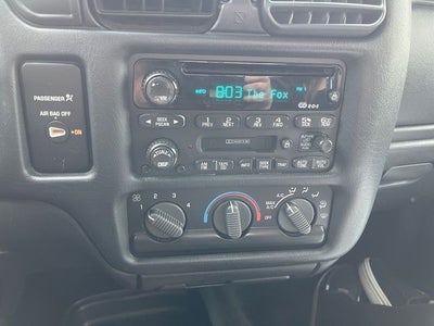 2002 Chevrolet S-10 LS