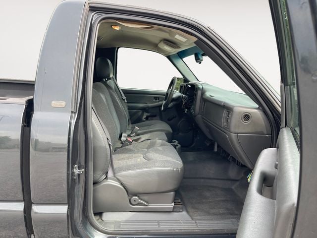 2003 Chevrolet Silverado 1500 Reg Cab 133.0" WB