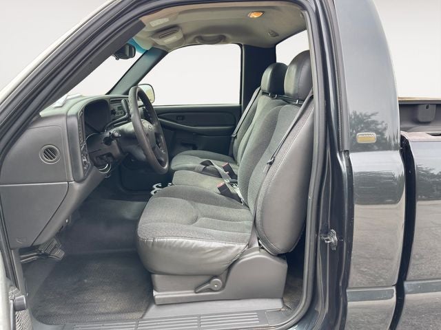 2003 Chevrolet Silverado 1500 Reg Cab 133.0" WB