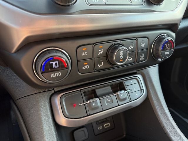 2021 GMC Acadia AT4