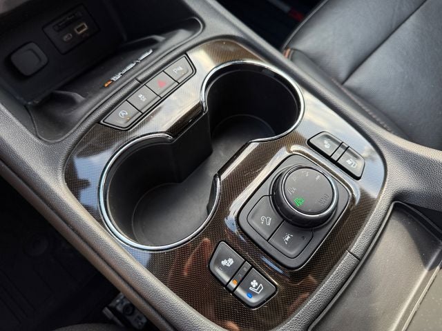 2021 GMC Acadia AT4