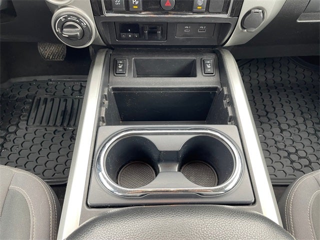 2020 Nissan Titan SL