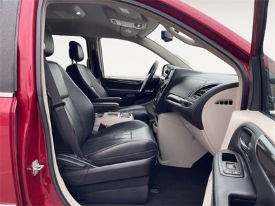 2015 Chrysler Town & Country Touring