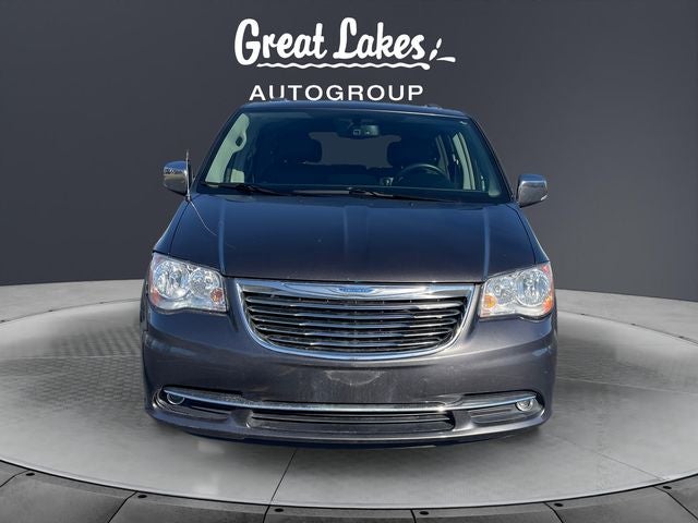 2016 Chrysler Town & Country Touring-L