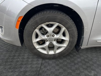 2017 Chrysler Pacifica Touring L Plus