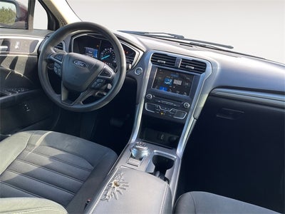 2017 Ford Fusion Hybrid SE