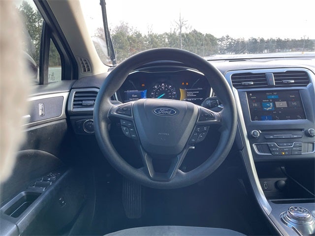 2017 Ford Fusion Hybrid SE