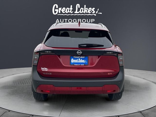 2025 Nissan Kicks SR
