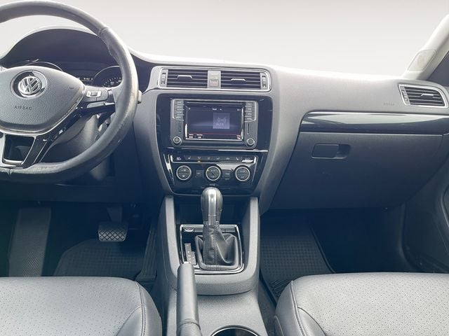 2017 Volkswagen Jetta 1.8T SEL