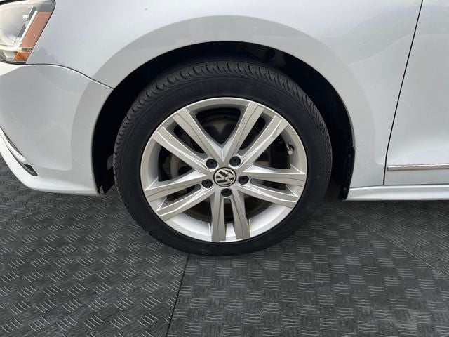 2017 Volkswagen Jetta 1.8T SEL