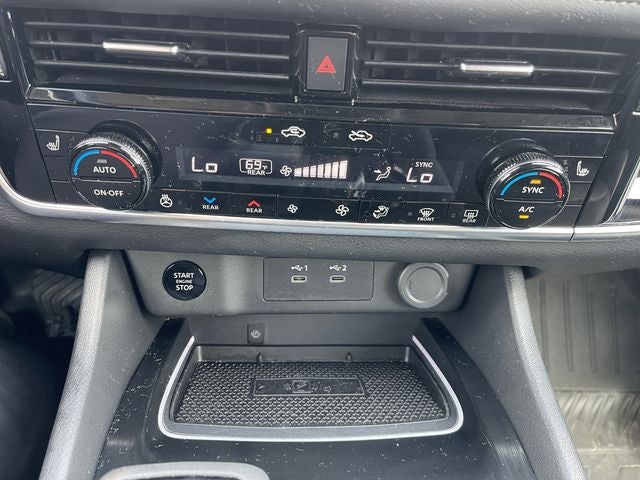 2024 Nissan Rogue SL