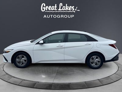 2024 Hyundai Elantra SE