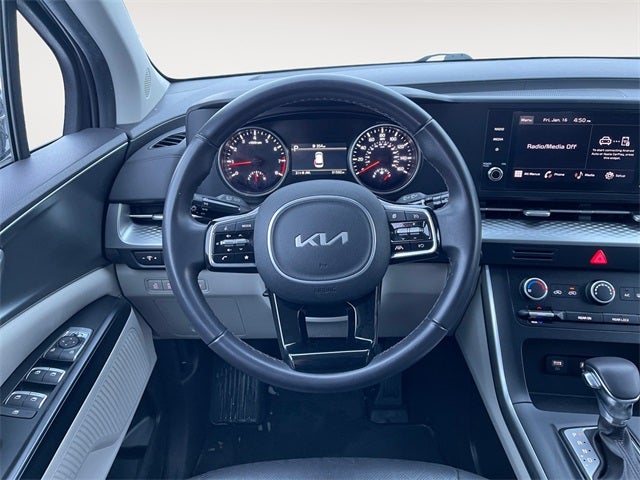 2024 Kia Carnival LX