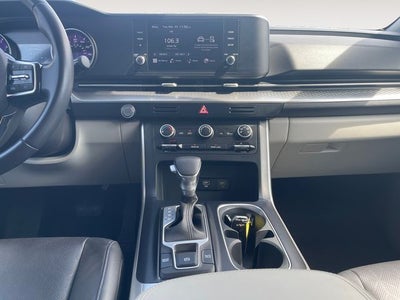 2024 Kia Carnival LX