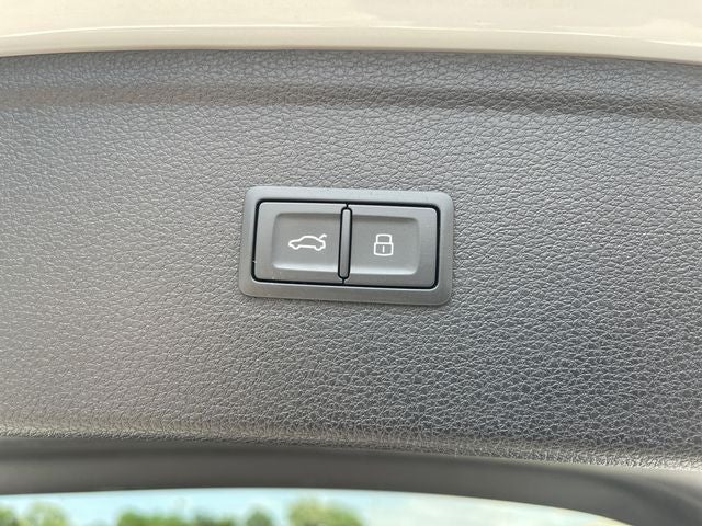 2024 Audi Q5 45 S line Premium quattro