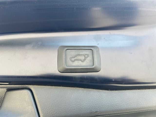 2024 Toyota RAV4 XLE Premium - Photo 17