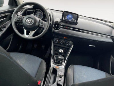 2017 Toyota Yaris iA Manual (Natl)