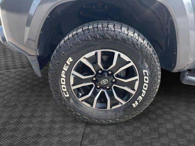 2022 Toyota Tacoma TRD Sport V6