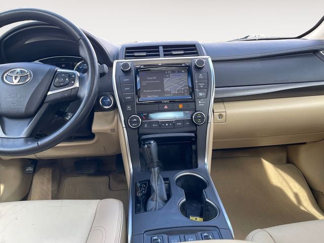 2016 Toyota Camry Hybrid XLE