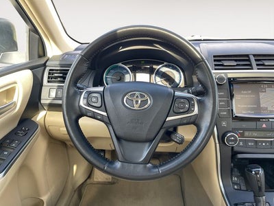 2016 Toyota Camry Hybrid XLE