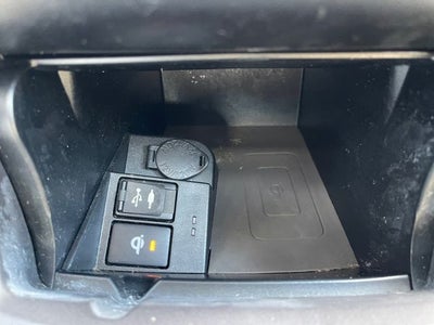 2016 Toyota Camry Hybrid XLE