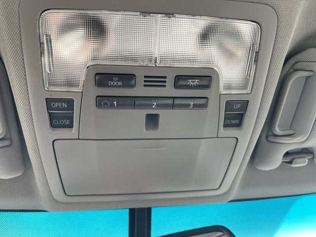 2016 Toyota Camry XLE
