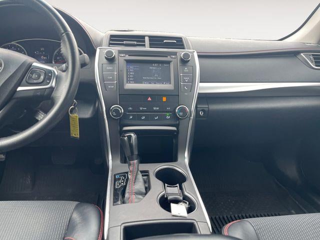 2017 Toyota CAMRY SE