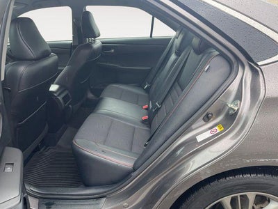 2017 Toyota CAMRY SE