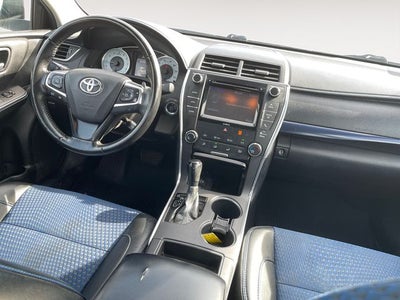 2016 Toyota CAMRY LE