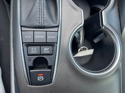 2021 Toyota Camry Hybrid LE
