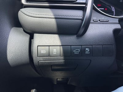 2021 Toyota Camry Hybrid LE
