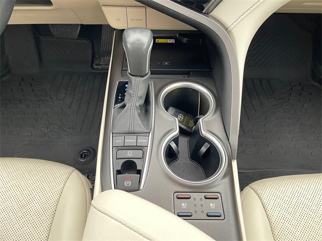 2024 Toyota CAMRY XLE