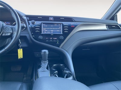 2020 Toyota CAMRY SE