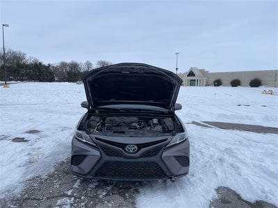 2020 Toyota CAMRY SE