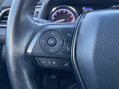 2020 Toyota CAMRY SE