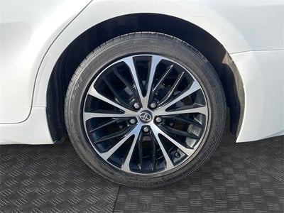 2020 Toyota CAMRY SE