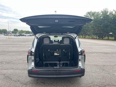 2025 Toyota Sienna LE 8 Passenger