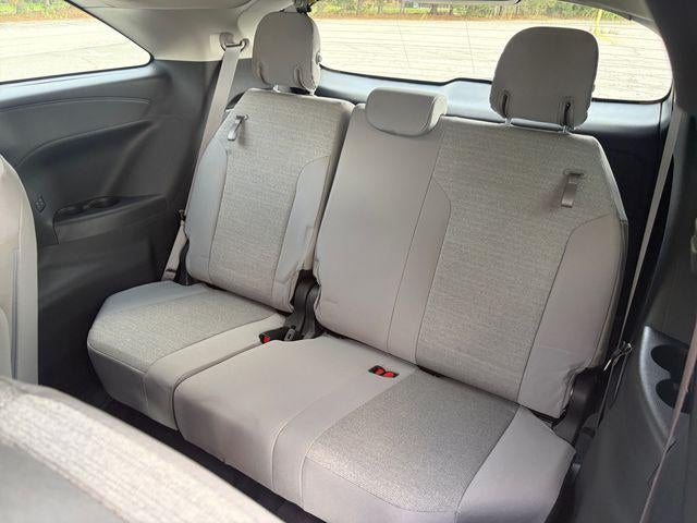 2025 Toyota Sienna LE 8 Passenger
