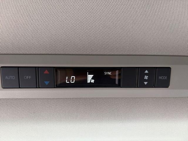 2025 Toyota Sienna LE 8 Passenger