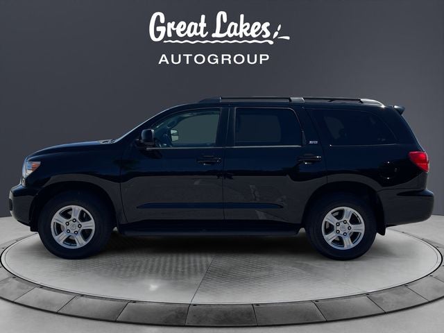2011 Toyota SEQUOIA SR5 5.7L