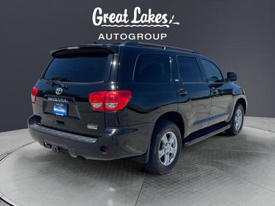 2011 Toyota SEQUOIA SR5 5.7L