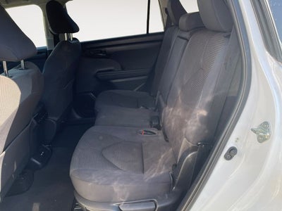 2020 Toyota HIGHLANDER LE