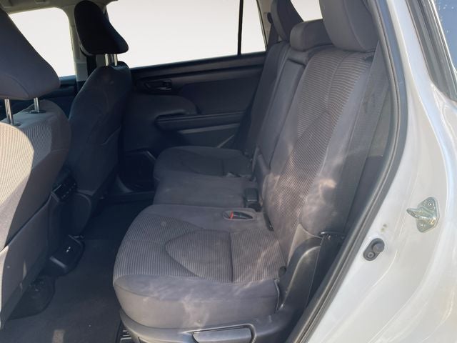 2020 Toyota HIGHLANDER LE